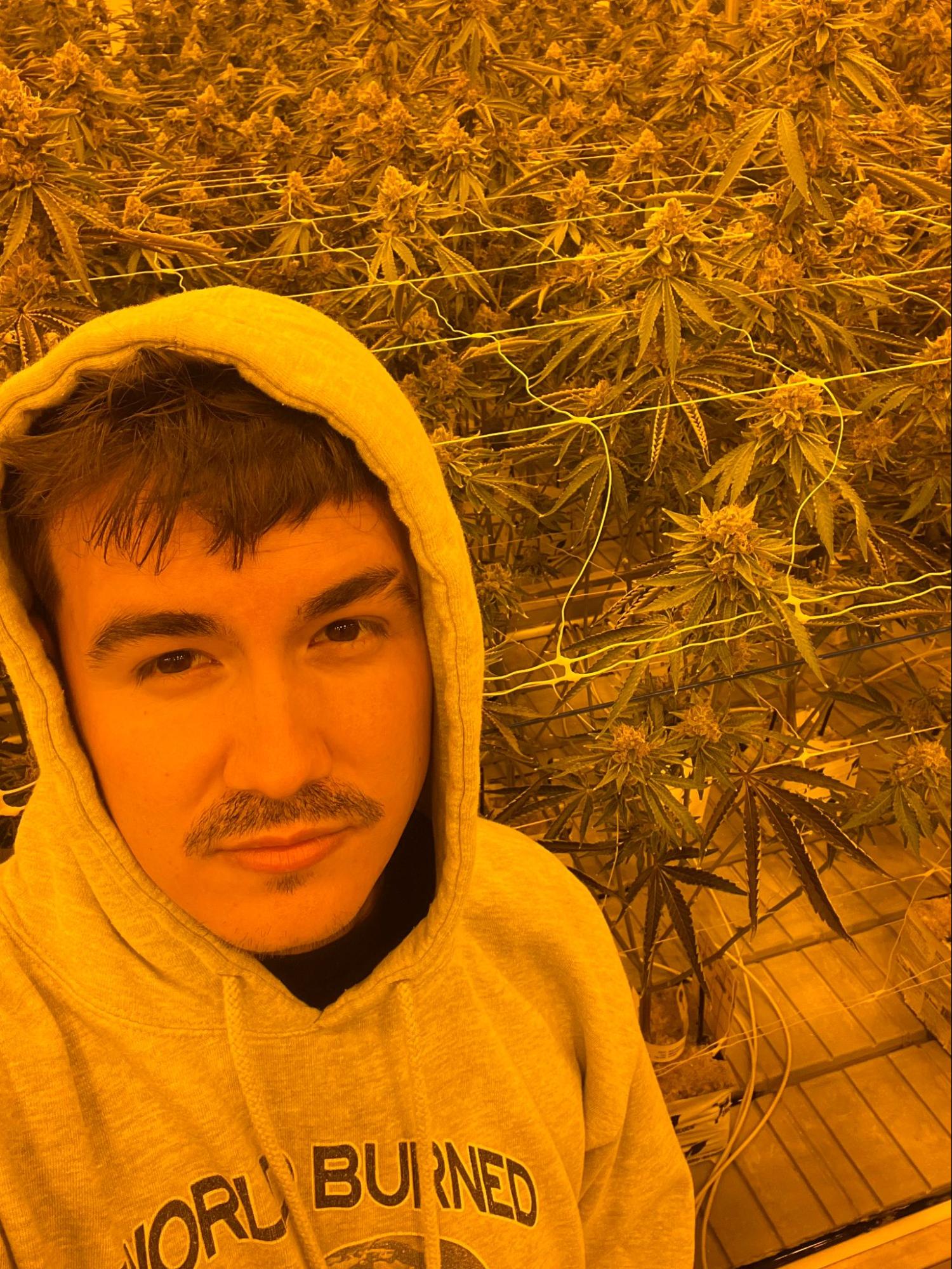 NICK LEÓN