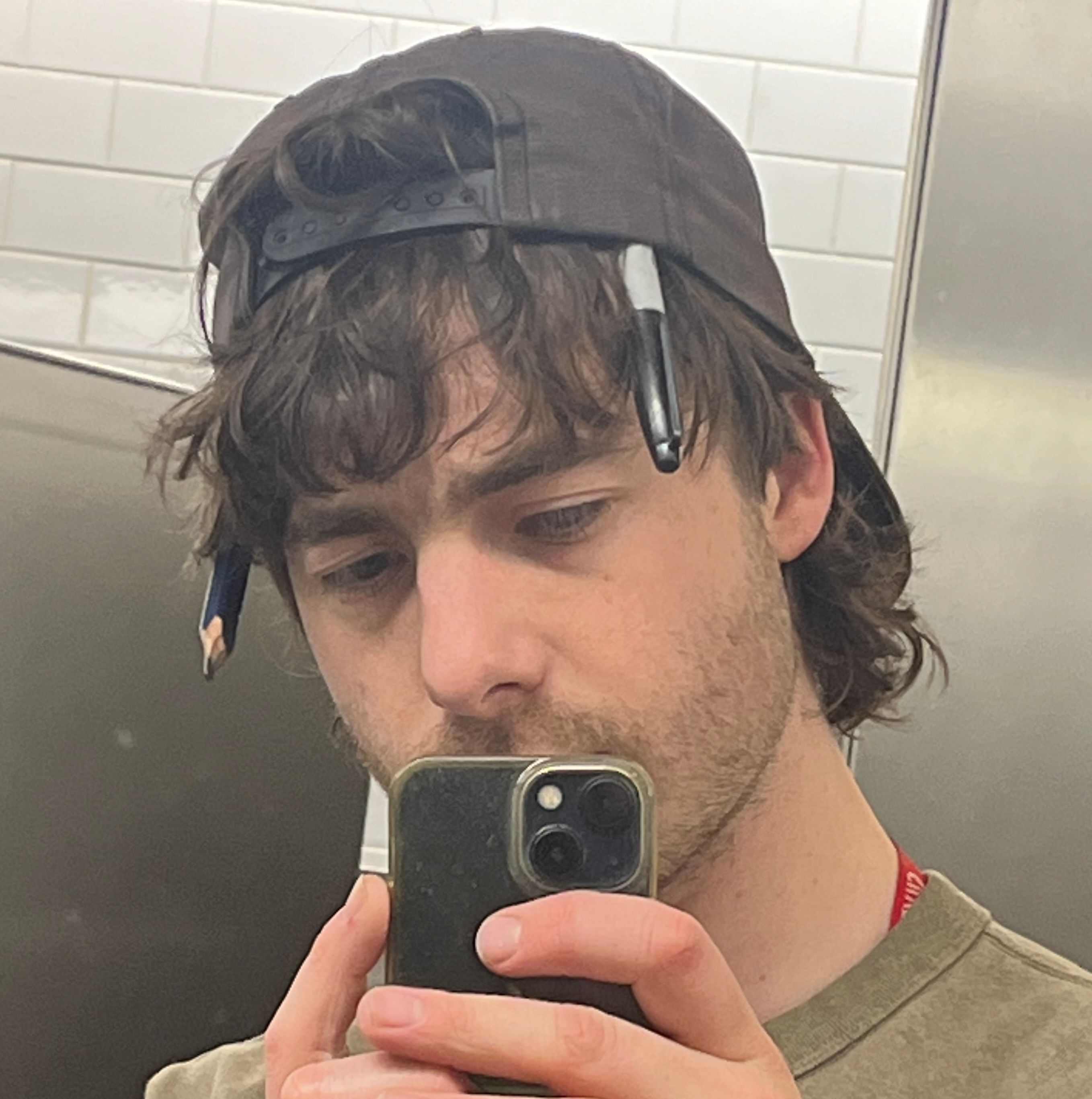 PiFyi profile picture for @guy