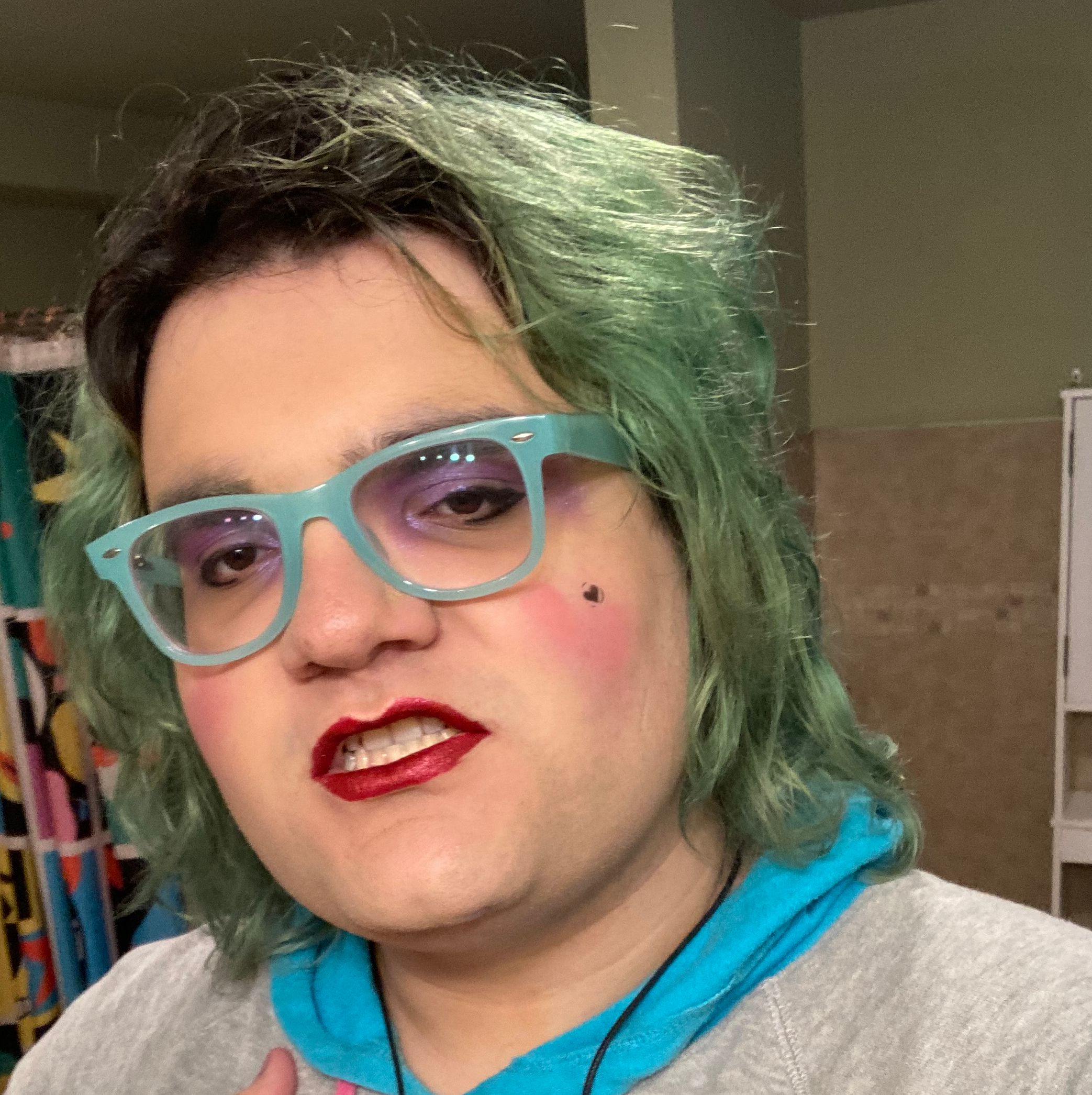 PiFyi profile picture for @pronouns
