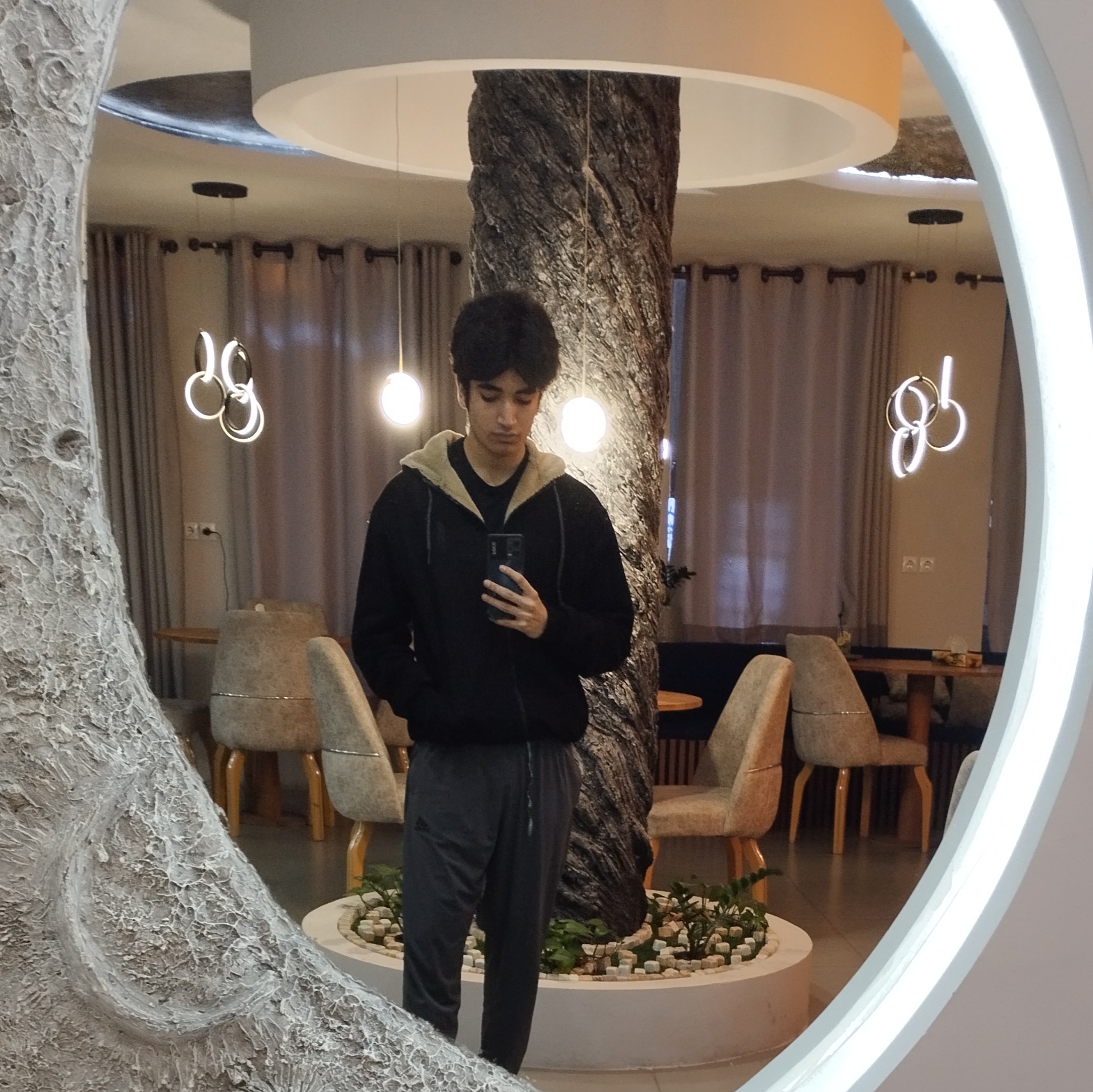 PiFyi profile picture for @javad
