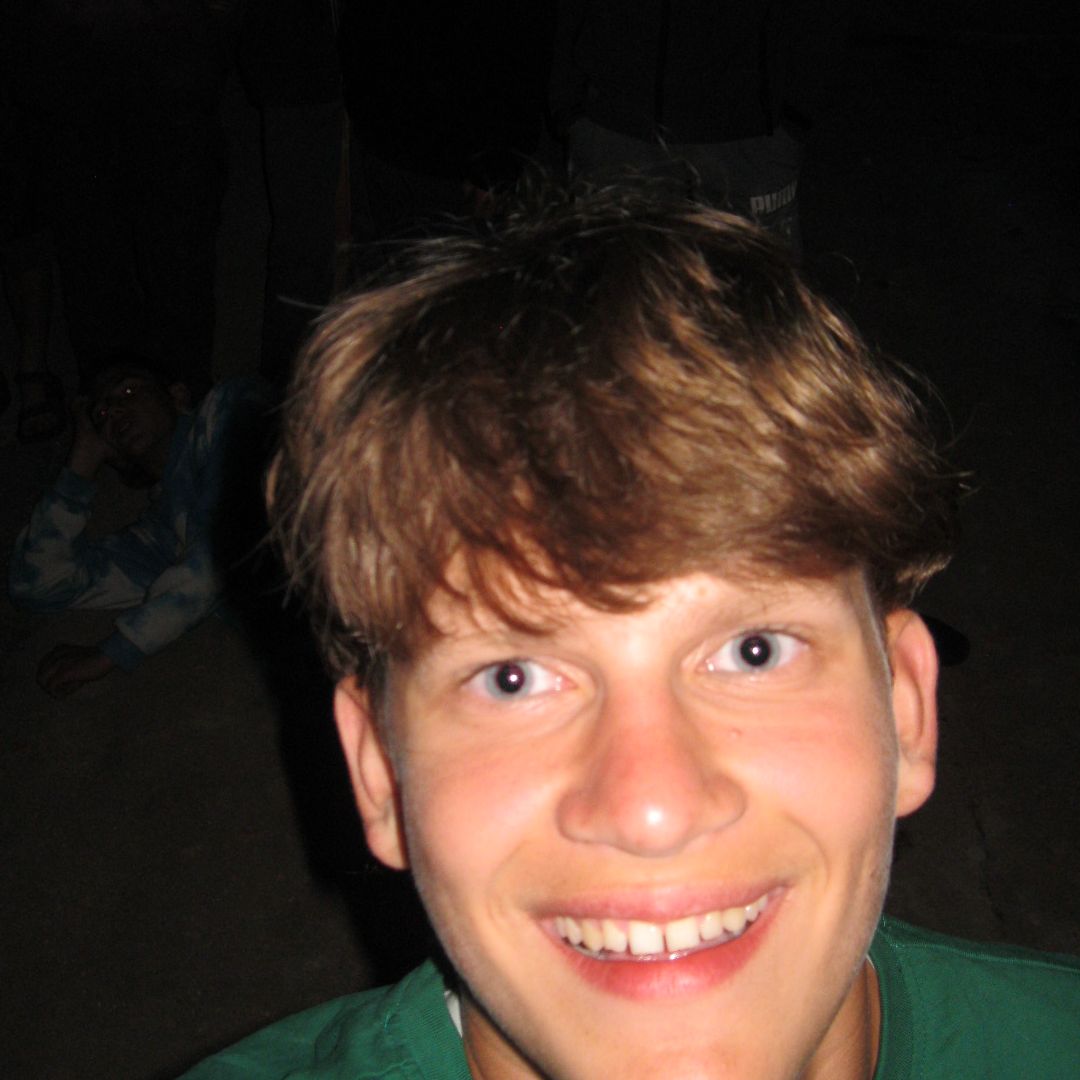 PiFyi profile picture for @sneer